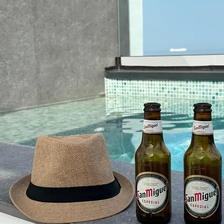 Apartment Luxury Townhouse, Infinity Pool & Ocean Views *