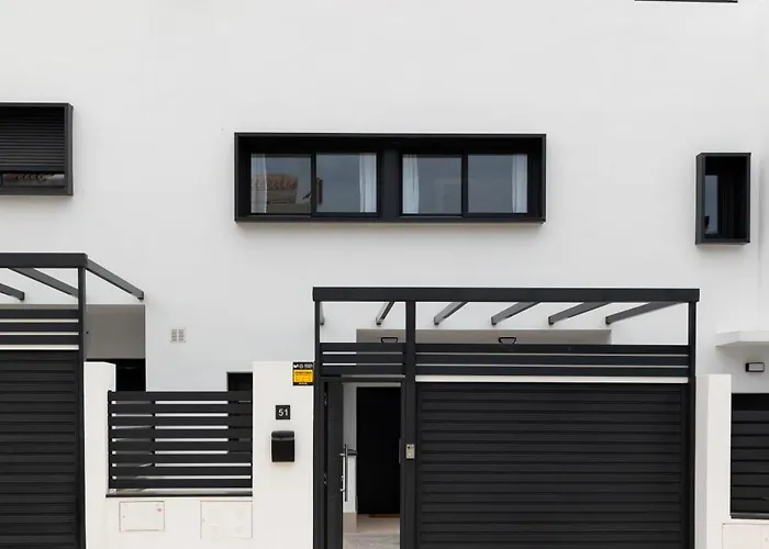 Luxury Townhouse, Infinity Pool & Ocean Views Torremolinos