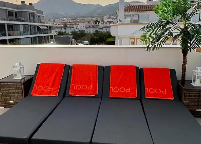 Luxury Townhouse, Infinity Pool & Ocean Views