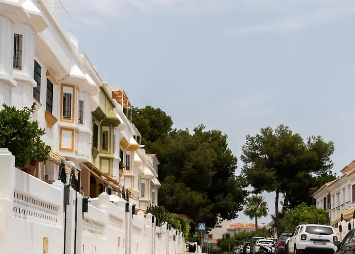 Luxury Townhouse, Infinity Pool & Ocean Views Apartamento Torremolinos