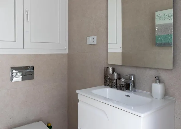 Luxury Townhouse, Infinity Pool & Ocean Views *